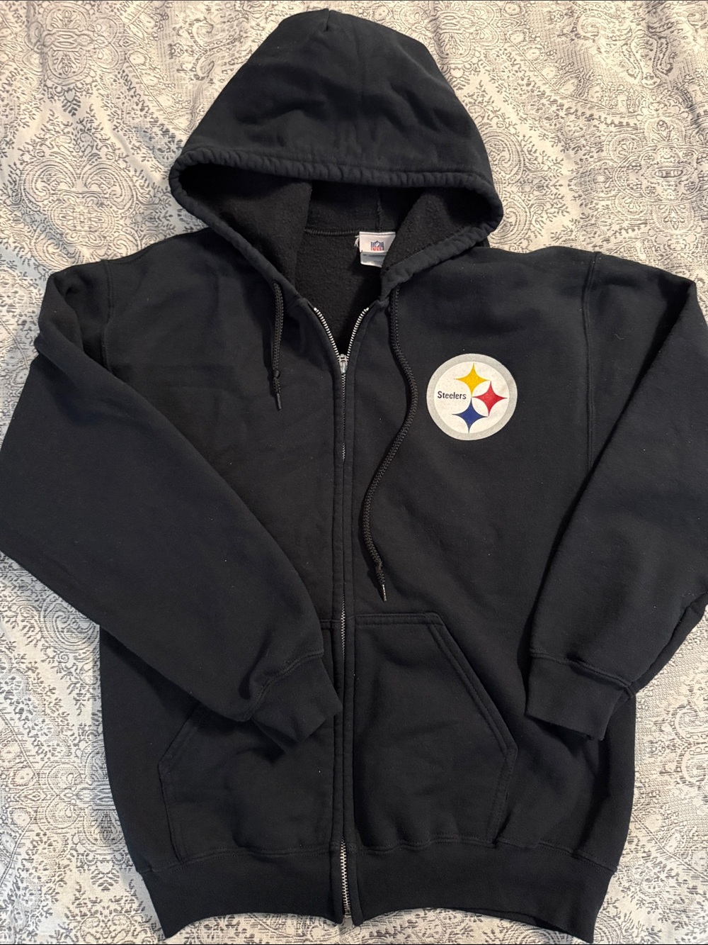 Pittsburgh Steelers Black Zip-Up Hoodie - Medium